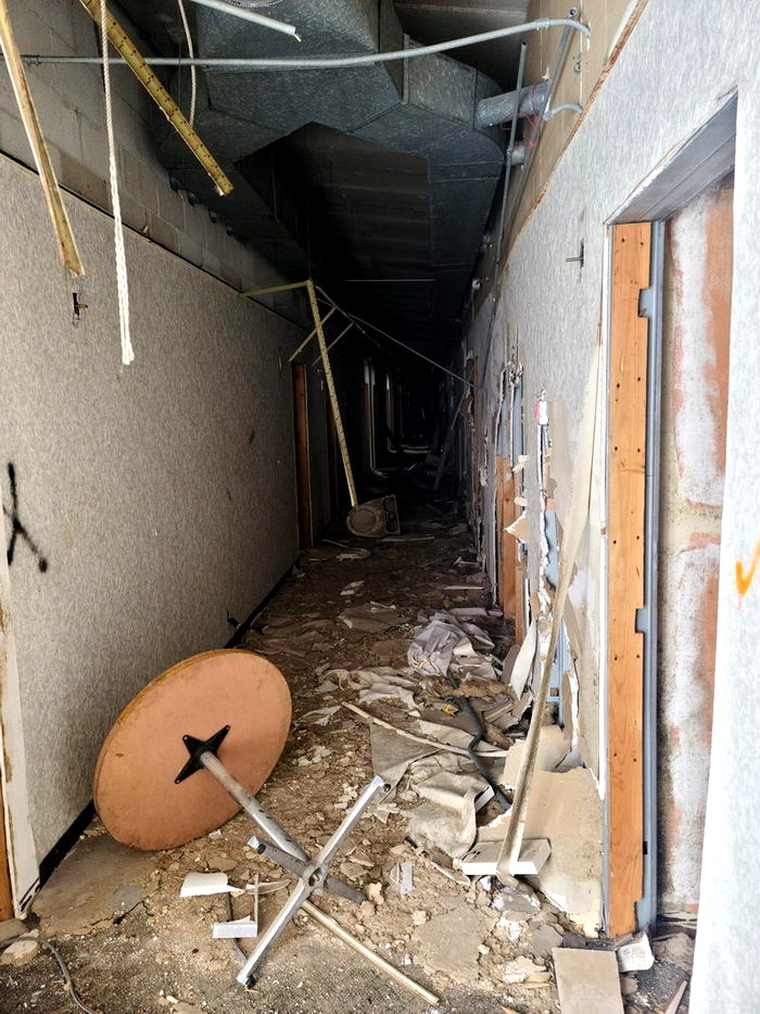 Howard Johnsons (Cosmo Extended Stay Motel) - From Tony J Mcdonald On Facebook (newer photo)